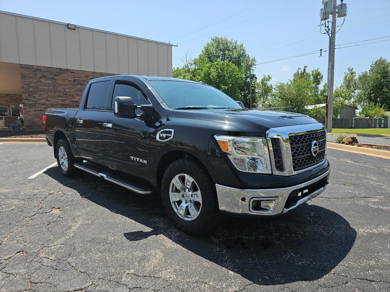 NISSAN TITAN 2017 1n6aa1e55hn551385