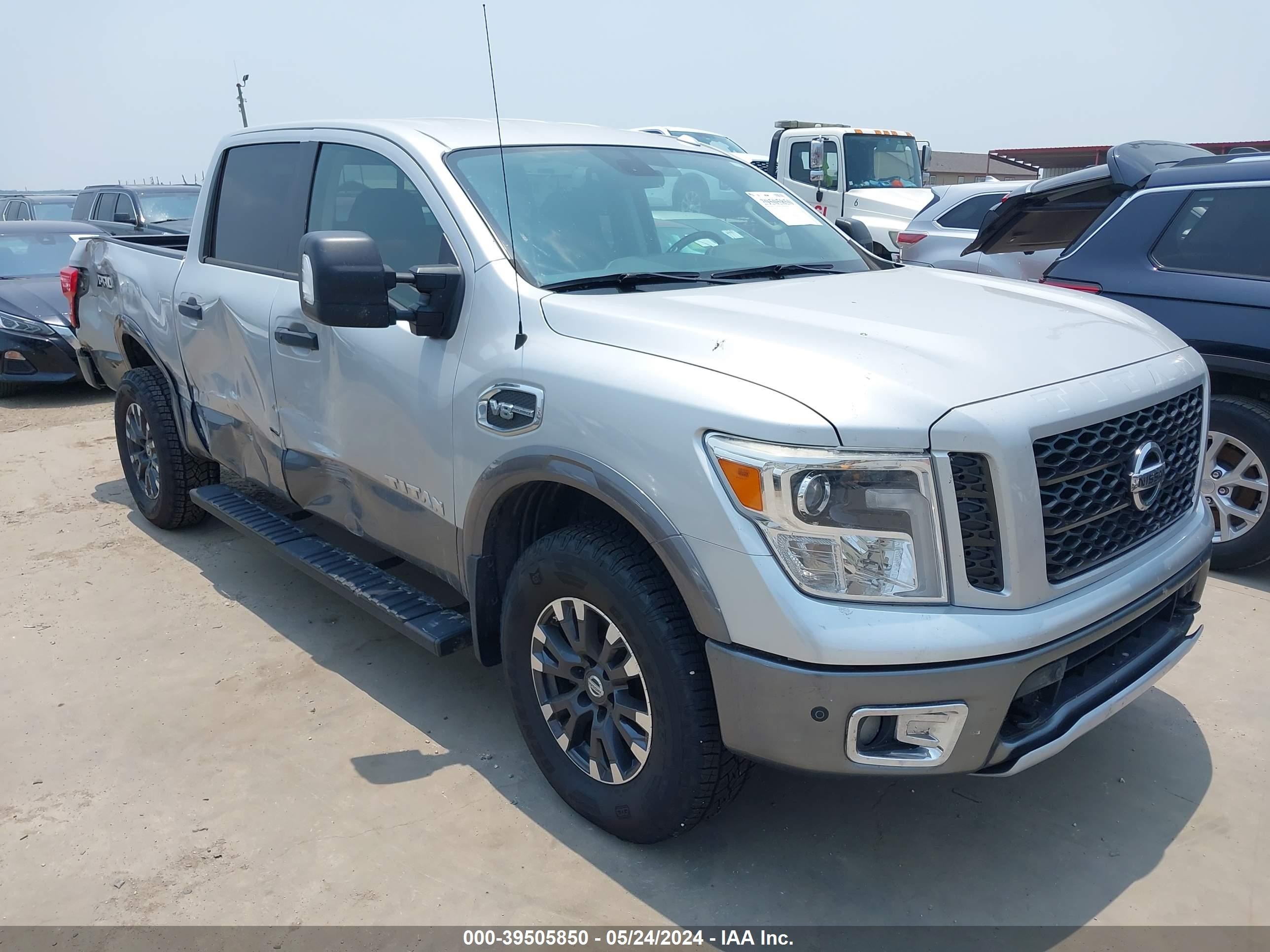 NISSAN TITAN 2017 1n6aa1e55hn572057