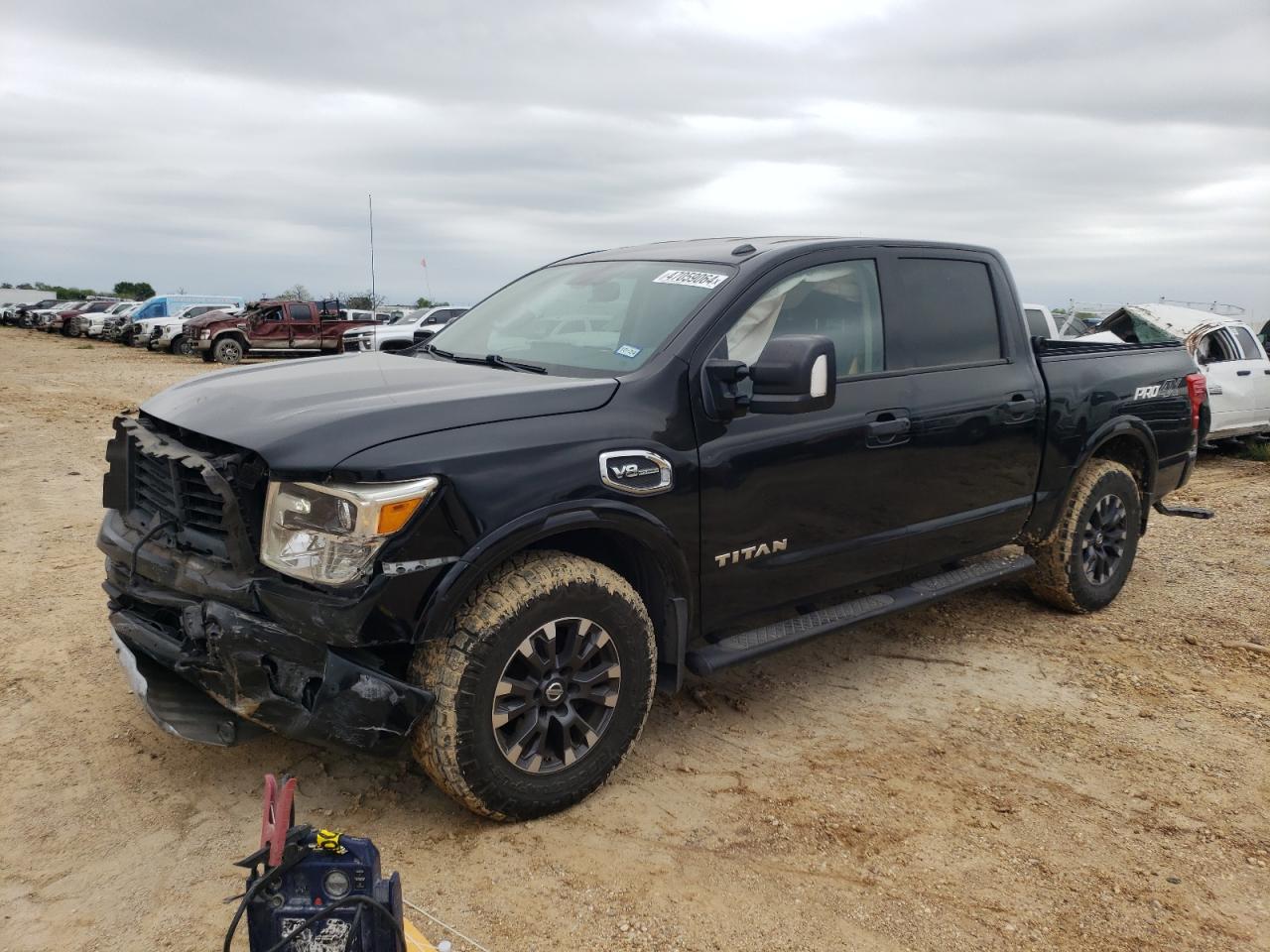 NISSAN TITAN 2017 1n6aa1e59hn555097