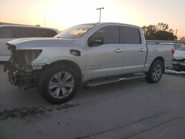 NISSAN TITAN SV 2017 1n6aa1e62hn536724