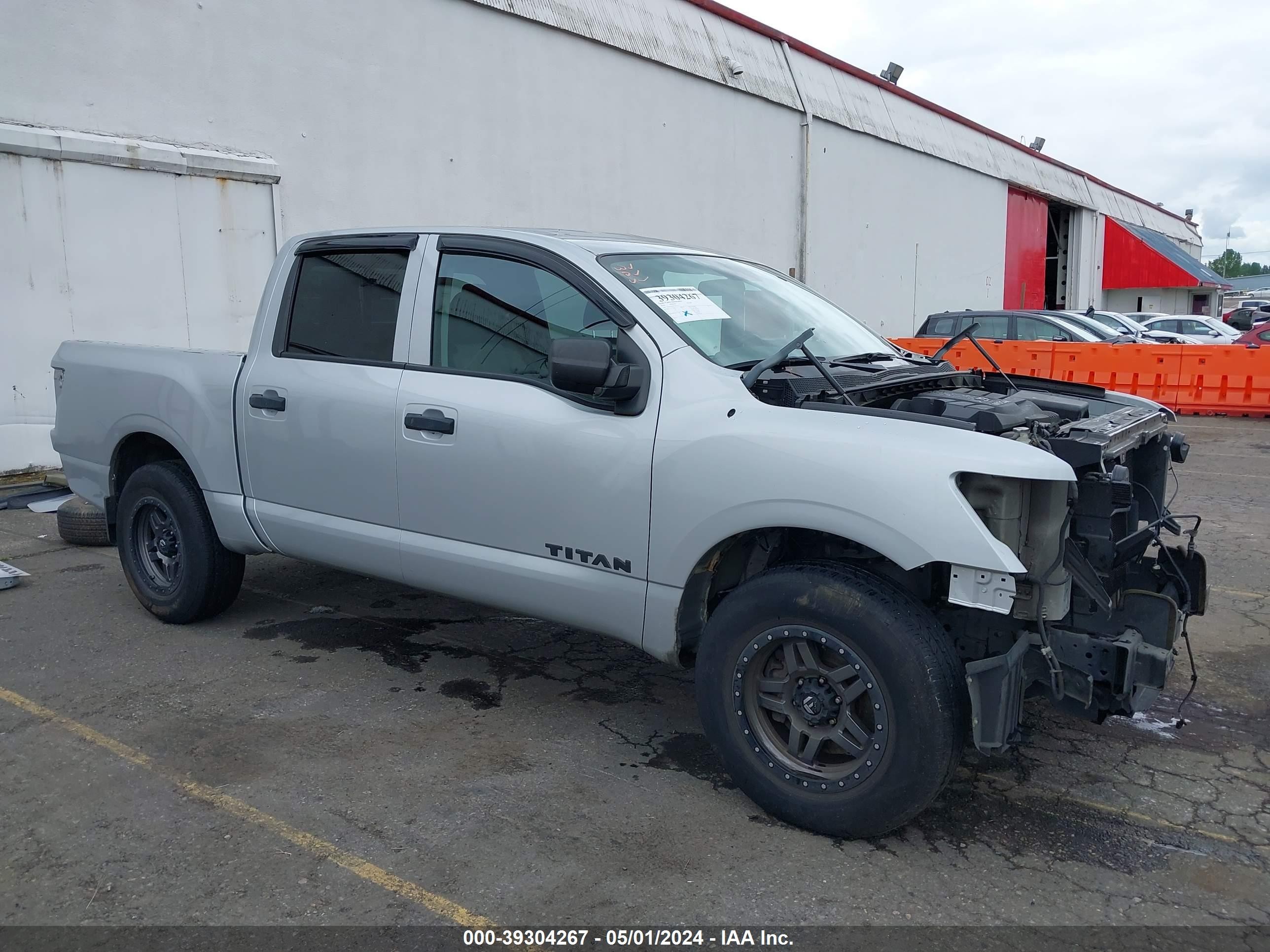 NISSAN TITAN 2018 1n6aa1ej5jn530331