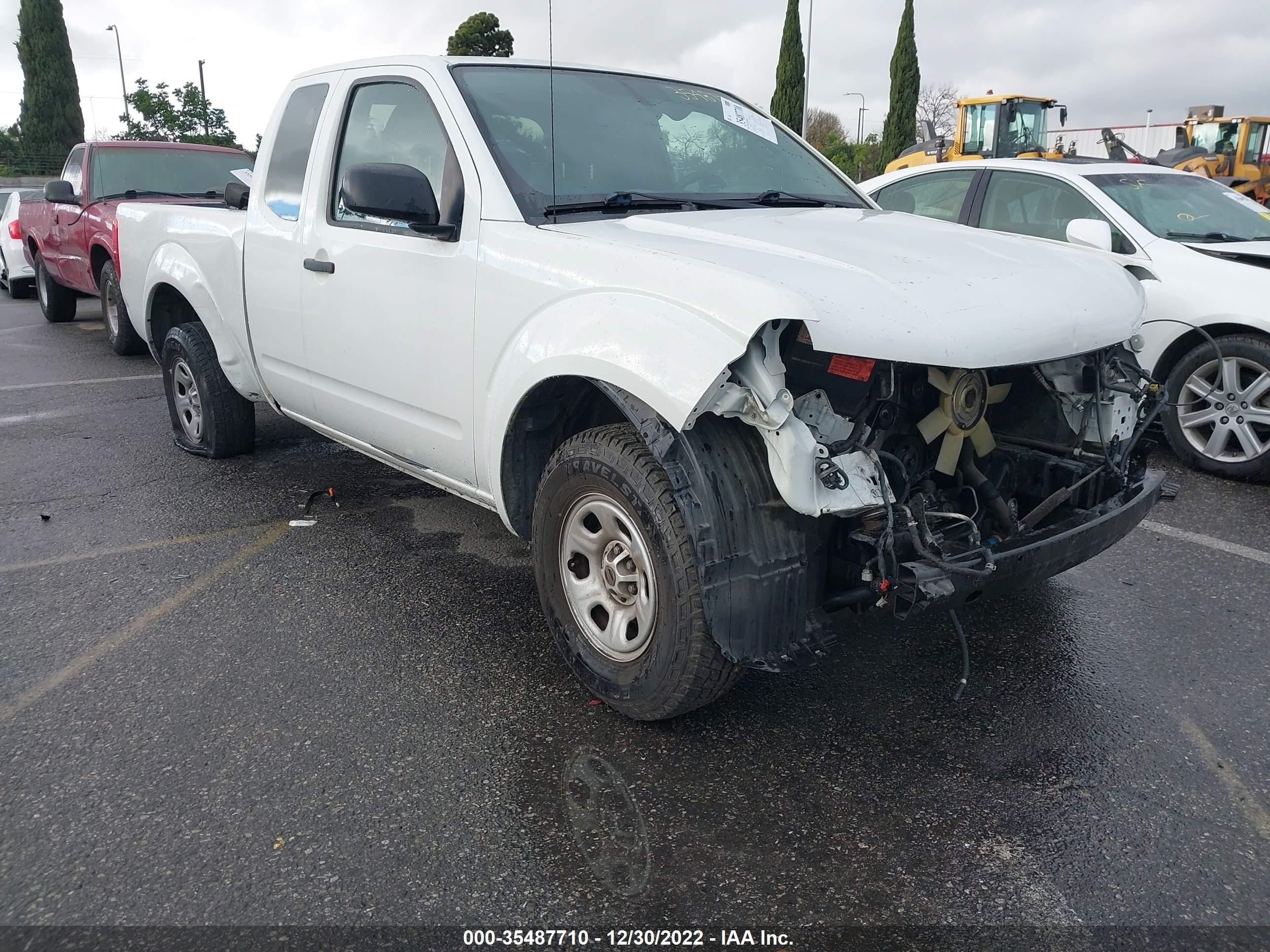 NISSAN NAVARA (FRONTIER) 2016 1n6bd0ct4gn775222