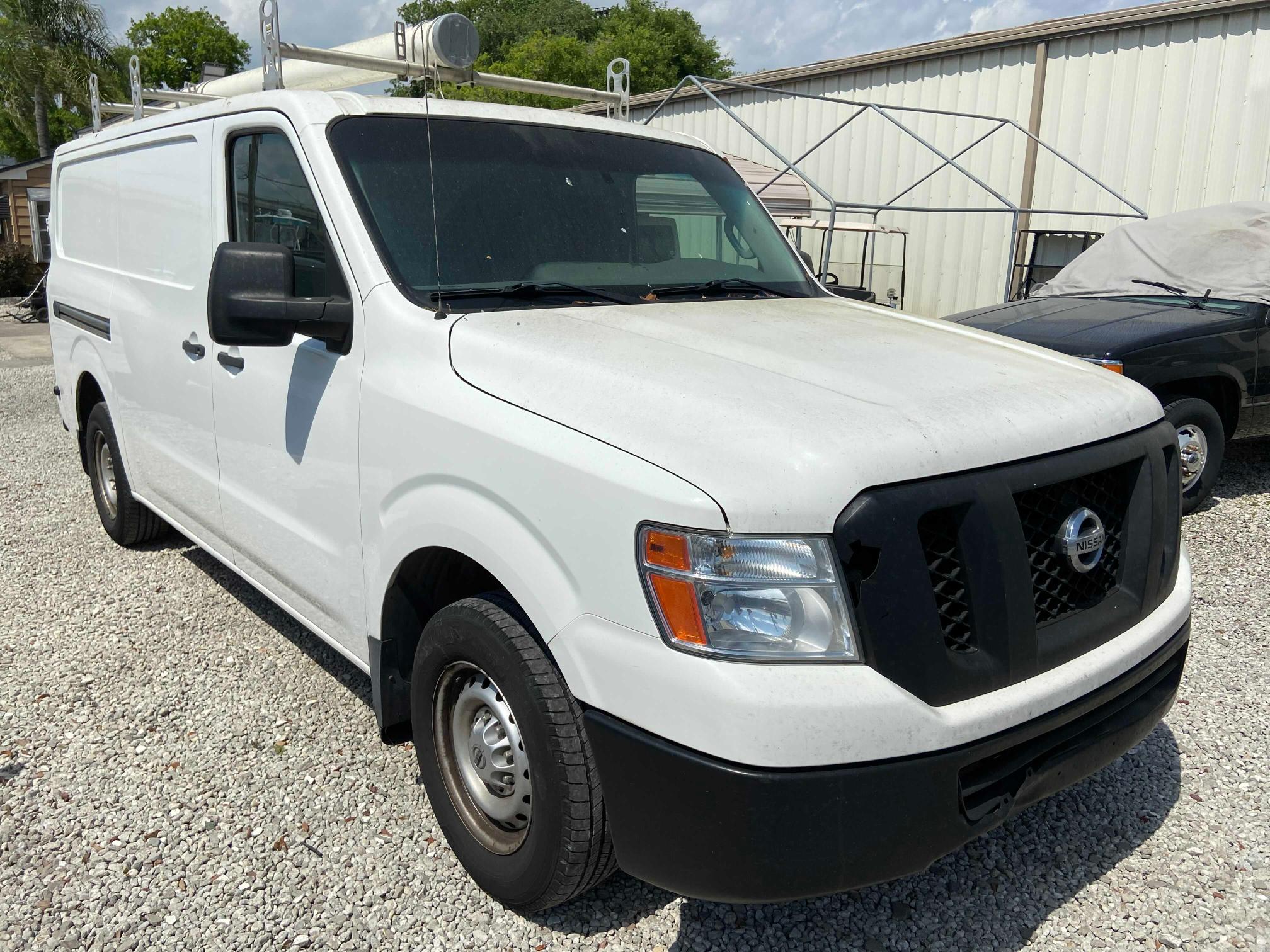 NISSAN NV 1500 2012 1n6bf0km0cn118108