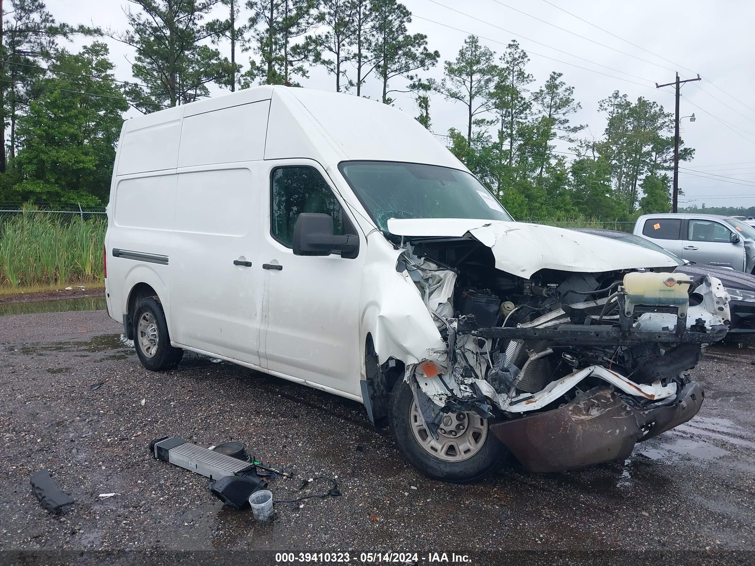 NISSAN NV 2018 1n6bf0ly3jn817764