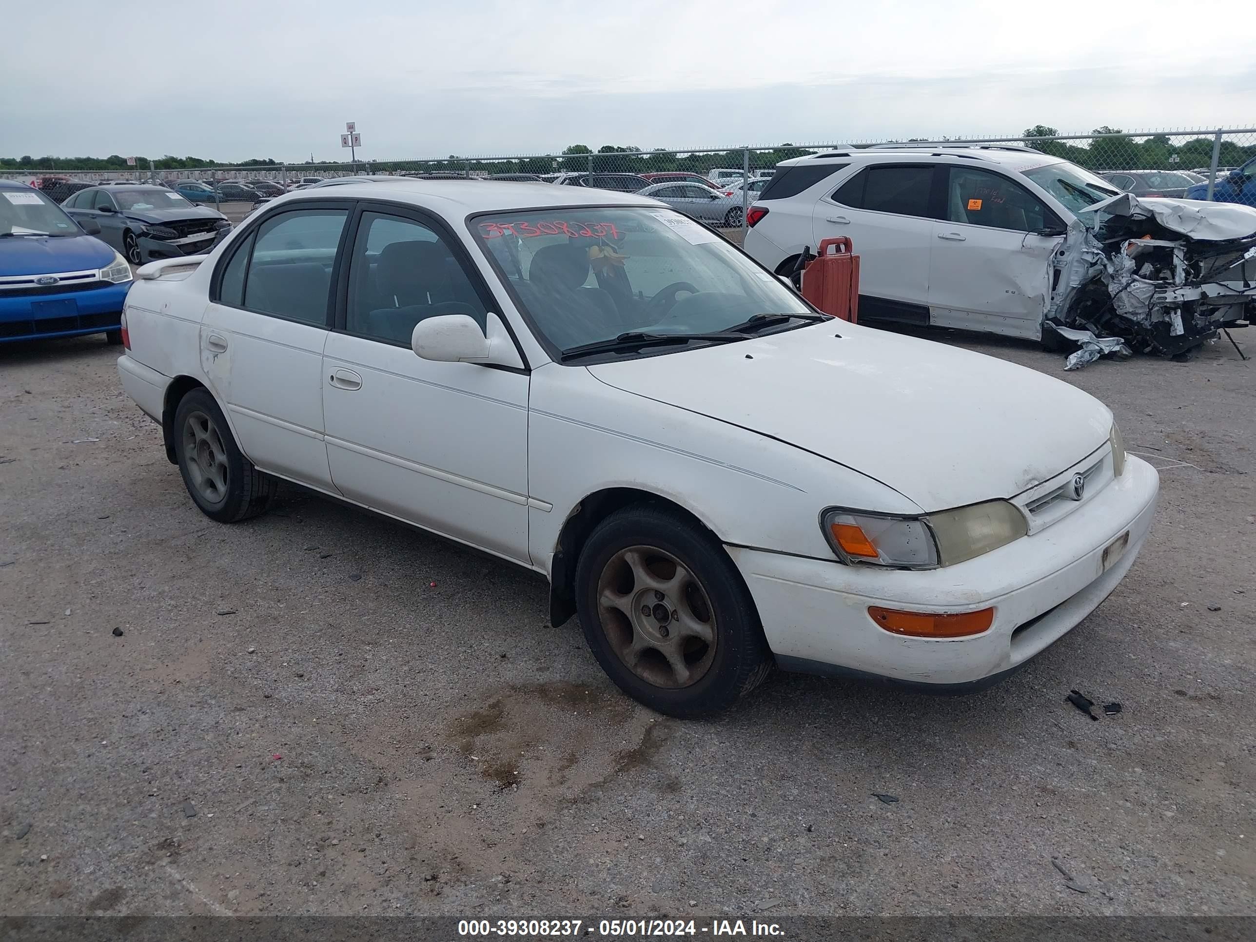 TOYOTA COROLLA 1997 1nxbb02e8vz632509