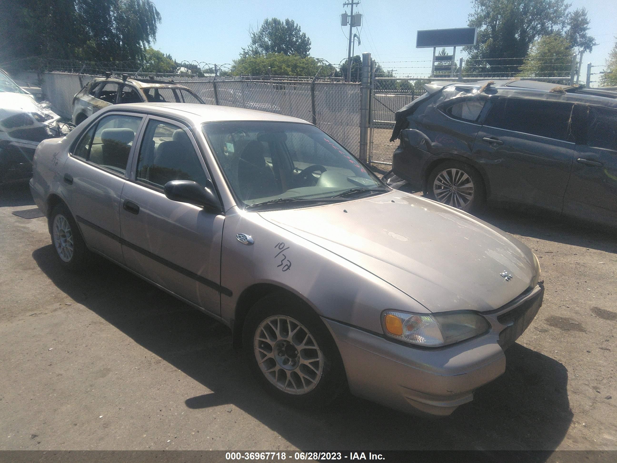 TOYOTA COROLLA 1998 1nxbr12e6wz138359