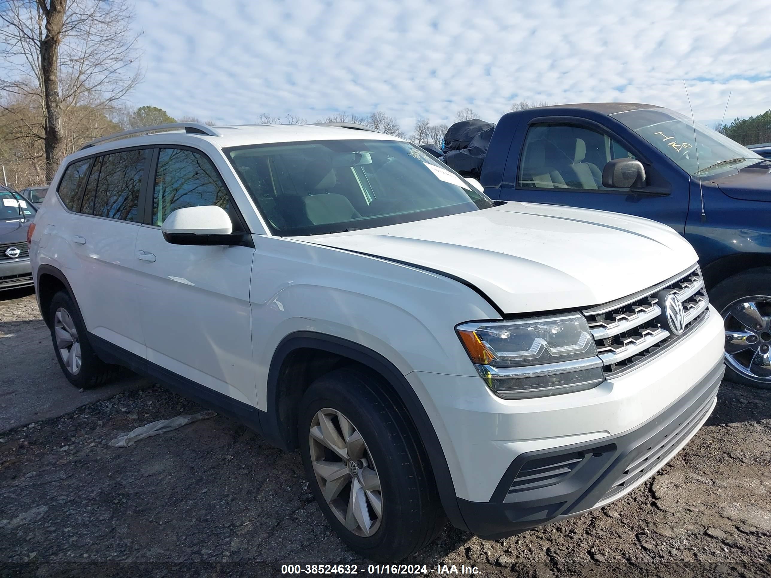 VOLKSWAGEN ATLAS 2018 1v2gr2ca9jc516652