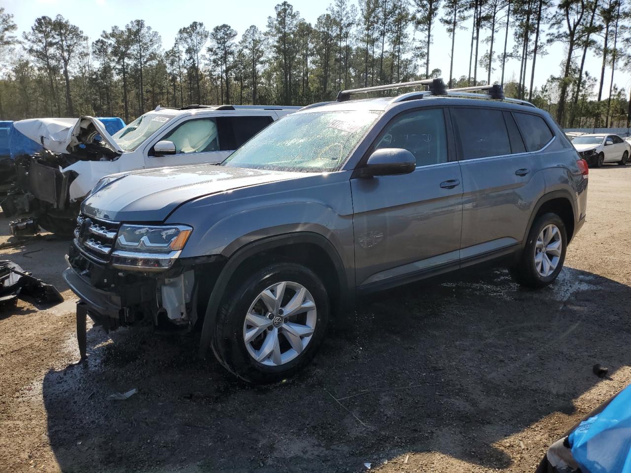 VOLKSWAGEN ATLAS 2017 1v2kr2ca1jc533665