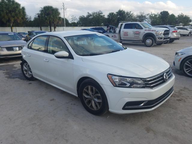 VOLKSWAGEN PASSAT 2017 1vwaa7a30jc001309