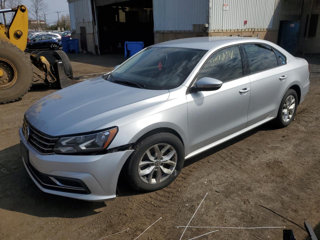 VOLKSWAGEN PASSAT 2018 1vwaa7a30jc042619