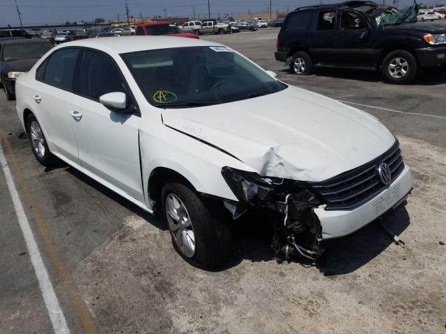 VOLKSWAGEN PASSAT 2017 1vwaa7a33jc008240