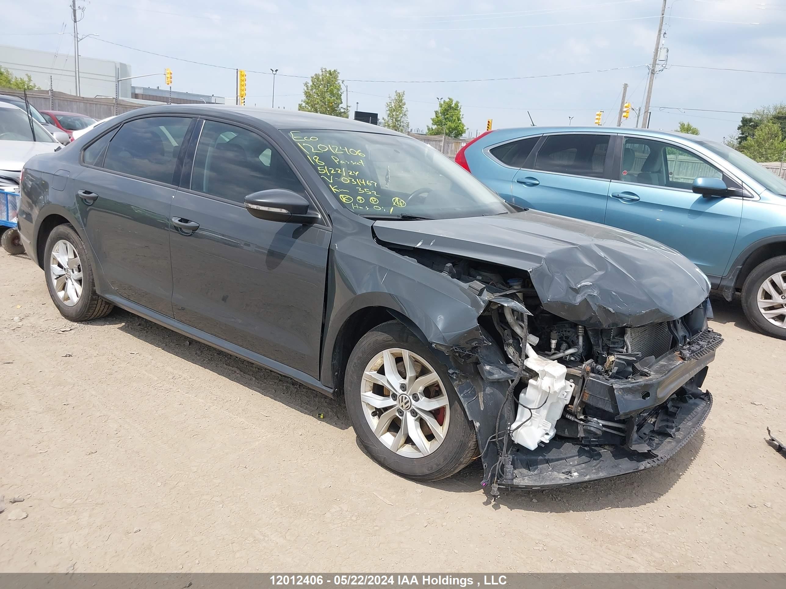 VOLKSWAGEN PASSAT 2018 1vwaa7a33jc031467