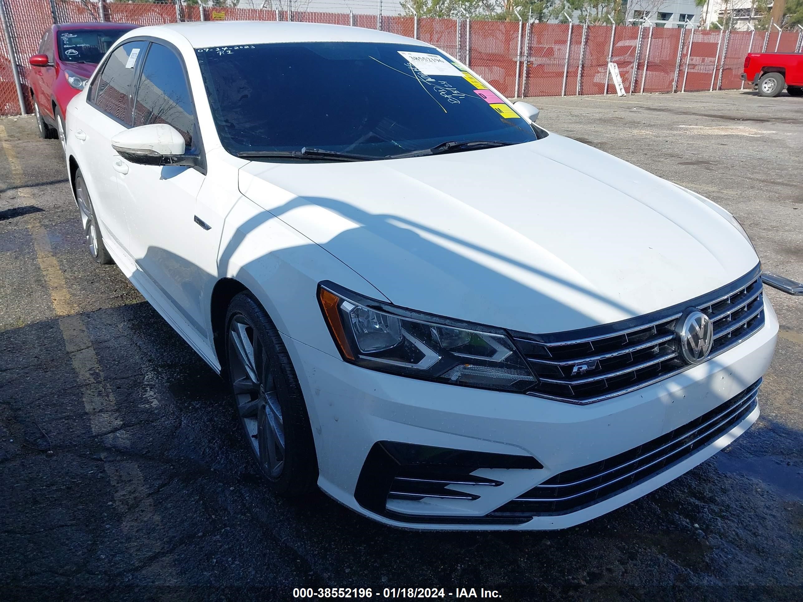 VOLKSWAGEN PASSAT 2017 1vwaa7a35jc006747