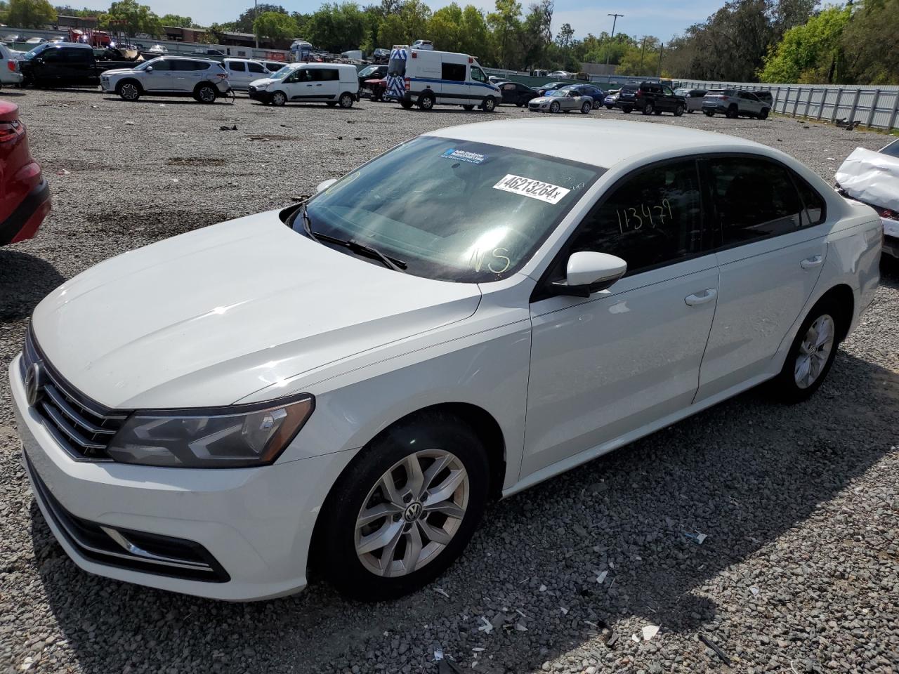 VOLKSWAGEN PASSAT 2018 1vwaa7a36jc013447