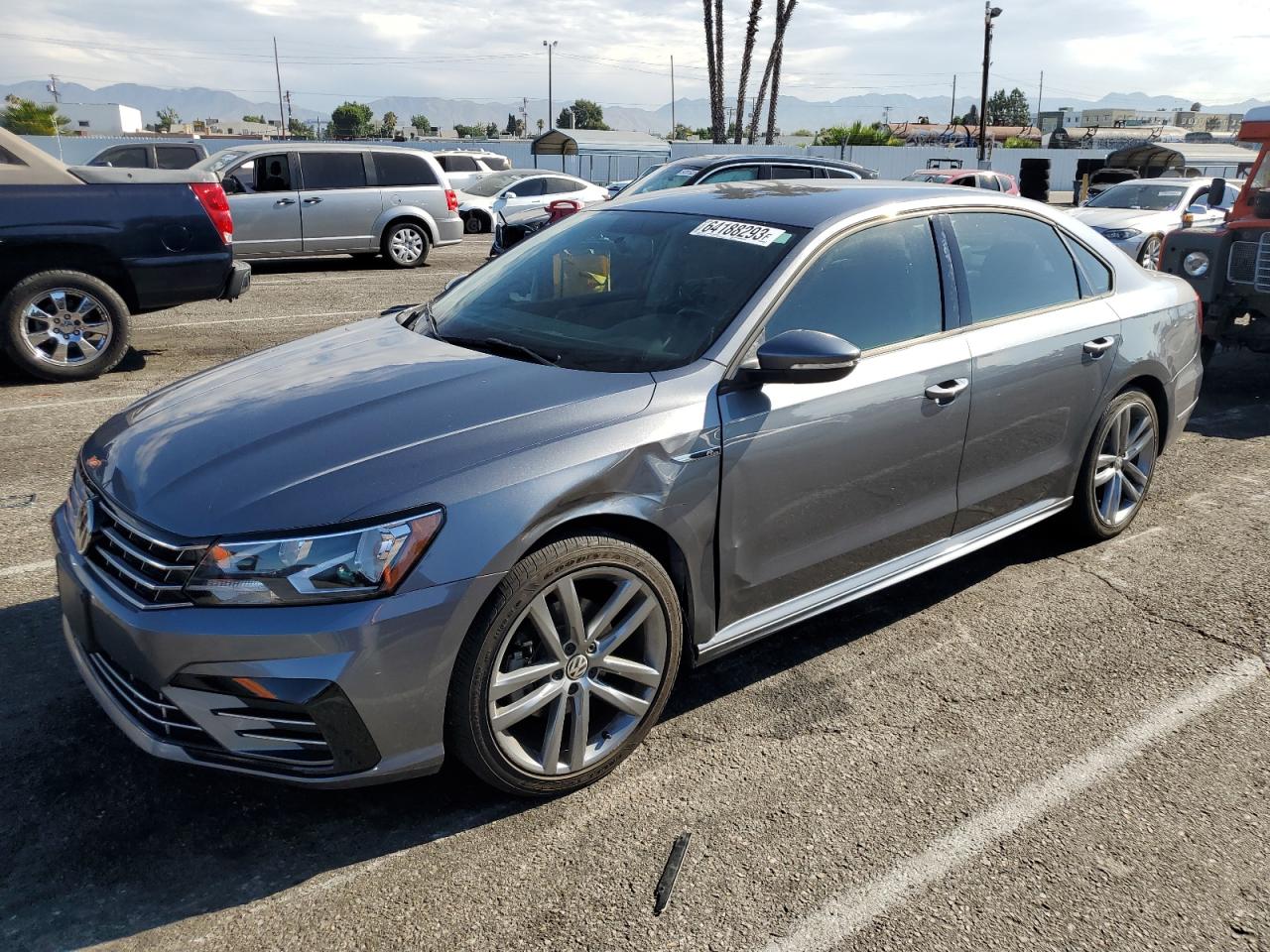 VOLKSWAGEN PASSAT 2018 1vwaa7a37jc028913