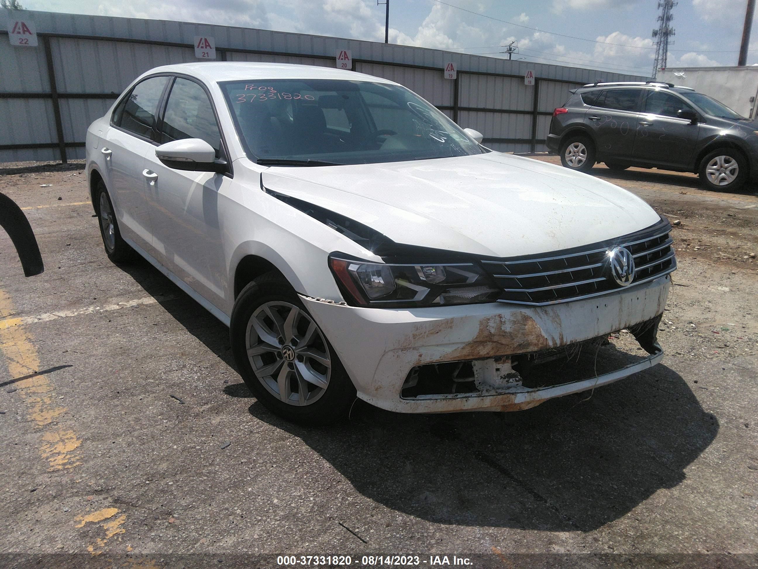 VOLKSWAGEN PASSAT 2018 1vwaa7a37jc042746