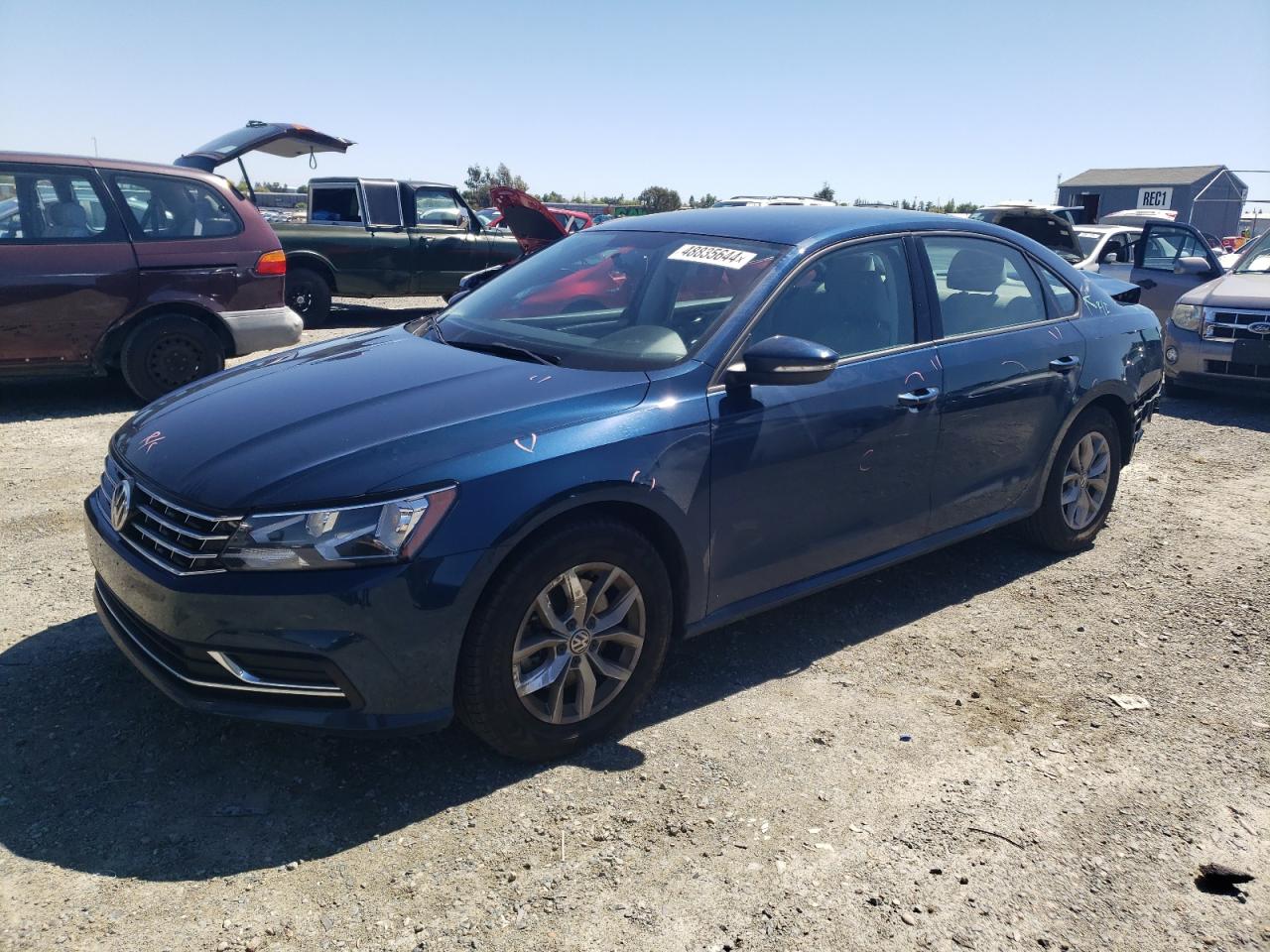 VOLKSWAGEN PASSAT 2018 1vwaa7a38jc012798