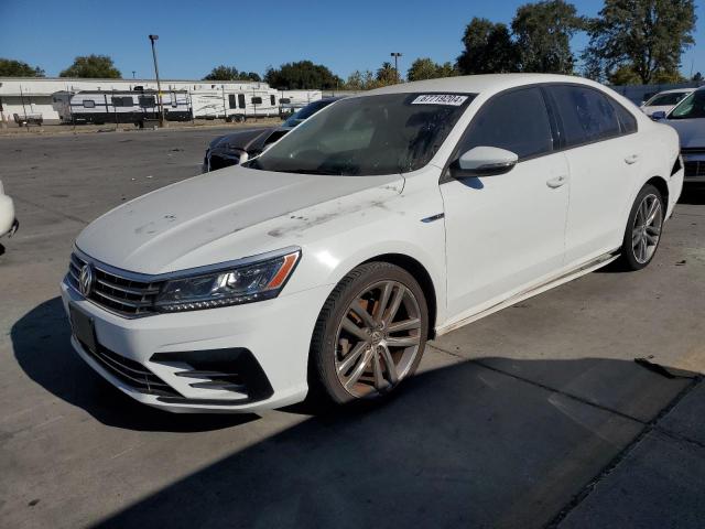 VOLKSWAGEN PASSAT 2018 1vwaa7a39jc004161