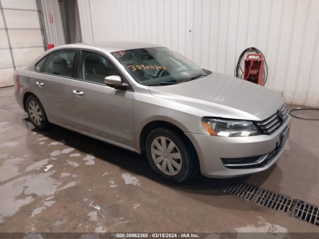 VOLKSWAGEN PASSAT 2013 1vwah7a32dc137523