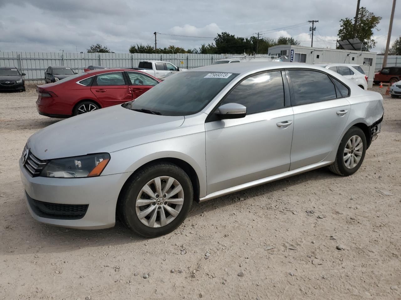 VOLKSWAGEN PASSAT 2013 1vwah7a38dc009402