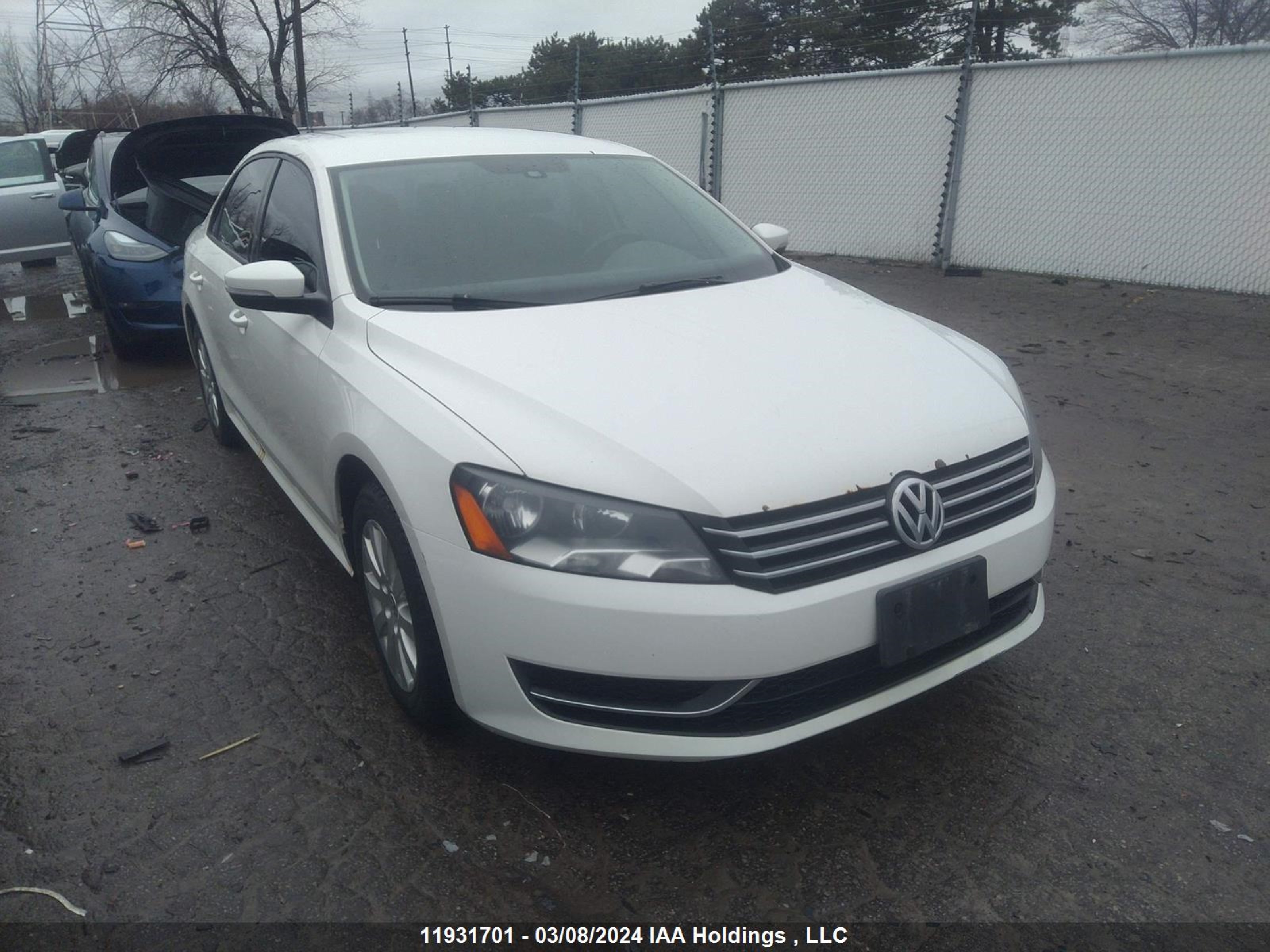 VOLKSWAGEN PASSAT 2013 1vwah7a38dc041038