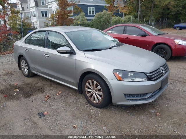 VOLKSWAGEN PASSAT 2012 1vwap7a30cc008133