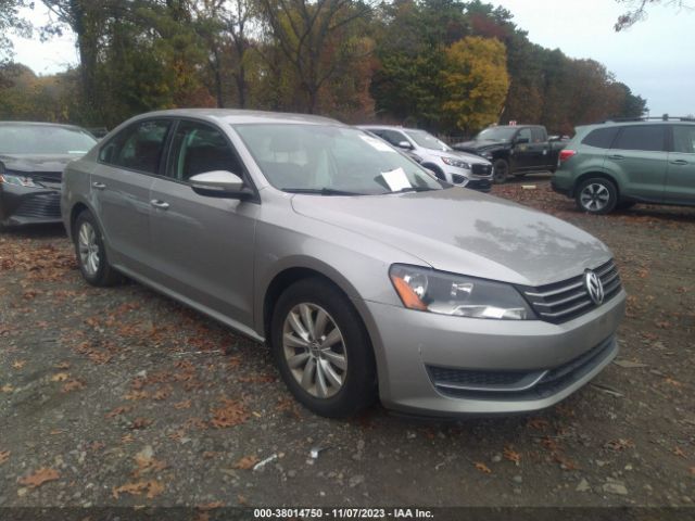 VOLKSWAGEN PASSAT 2012 1vwap7a30cc030827