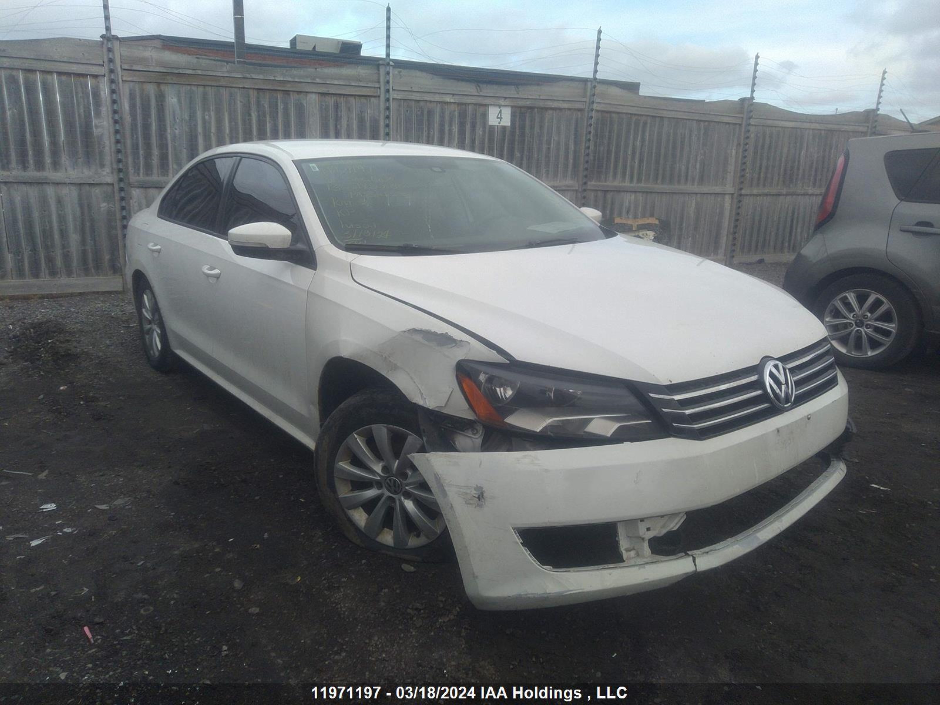 VOLKSWAGEN PASSAT 2013 1vwap7a32dc060607