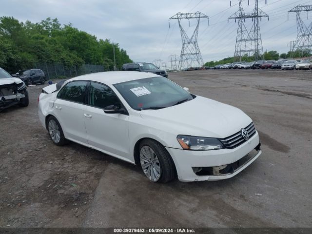 VOLKSWAGEN PASSAT 2014 1vwap7a33ec024877