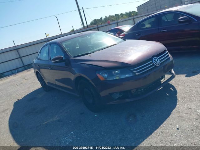 VOLKSWAGEN PASSAT 2013 1vwap7a35dc060245