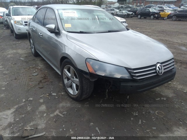 VOLKSWAGEN PASSAT 2012 1vwap7a37cc082357