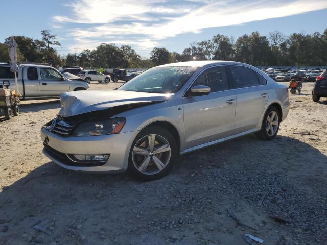 VOLKSWAGEN PASSAT 2015 1vwas7a30fc111636