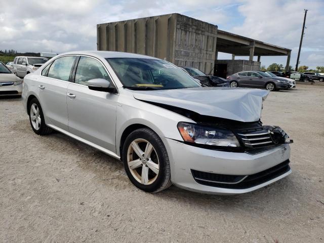 VOLKSWAGEN PASSAT 2014 1vwas7a31ec044804