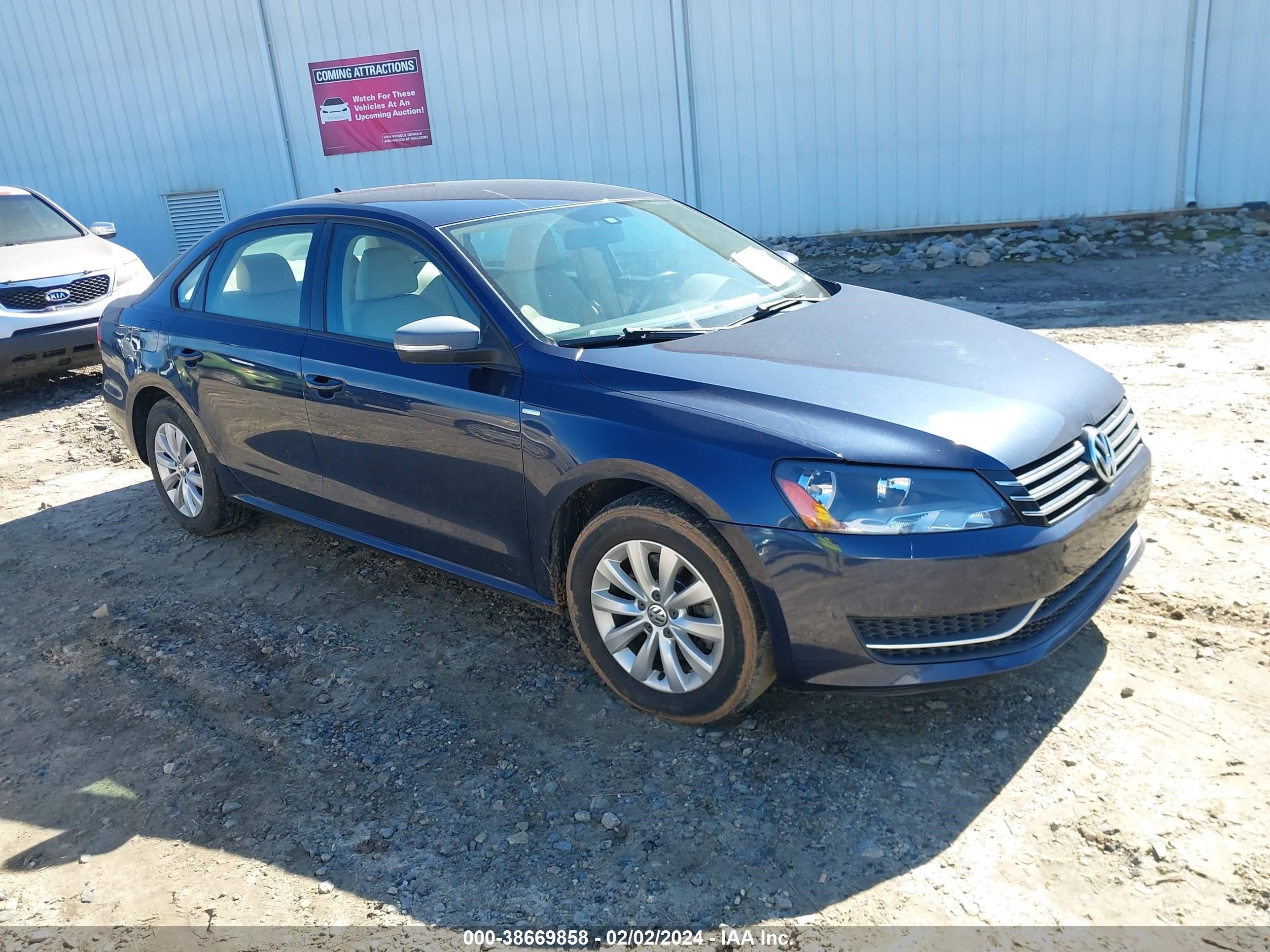 VOLKSWAGEN PASSAT 2015 1vwas7a32fc055764