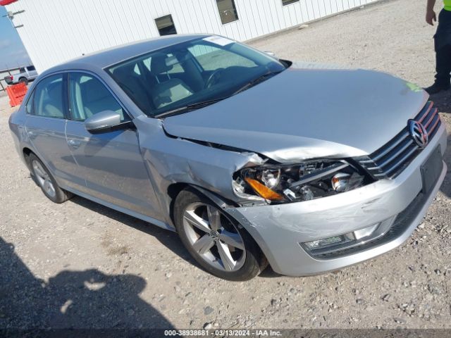 VOLKSWAGEN PASSAT 2015 1vwas7a32fc090224