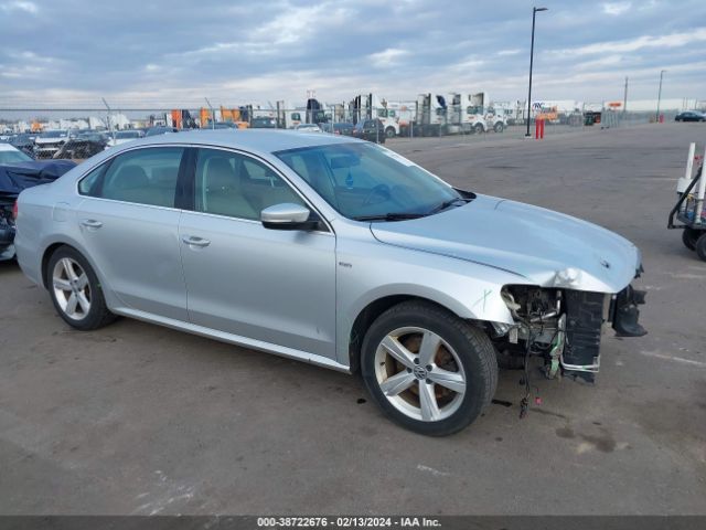 VOLKSWAGEN PASSAT 2015 1vwas7a35fc109638