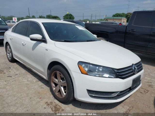 VOLKSWAGEN PASSAT 2014 1vwas7a37ec060960