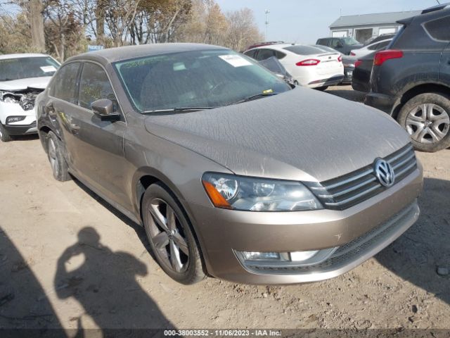 VOLKSWAGEN PASSAT 2015 1vwas7a38fc077137