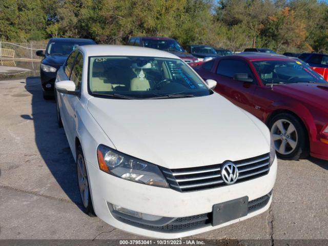 VOLKSWAGEN PASSAT 2015 1vwas7a39fc096490