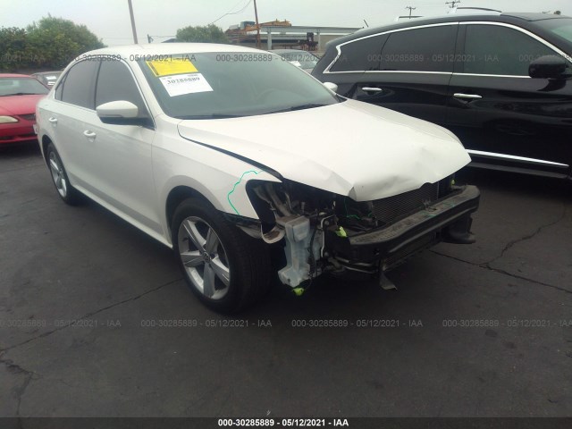 VOLKSWAGEN PASSAT 2015 1vwat7a30fc082409