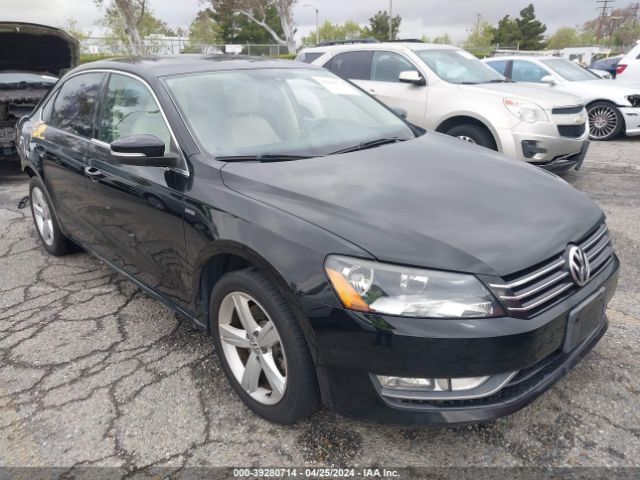 VOLKSWAGEN PASSAT 2015 1vwat7a30fc104540