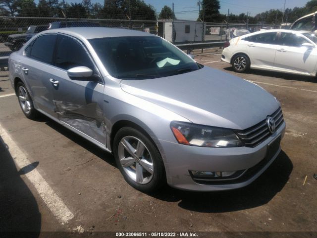 VOLKSWAGEN PASSAT 2015 1vwat7a30fc117577