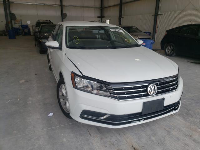 VOLKSWAGEN PASSAT 2017 1vwat7a30hc048750