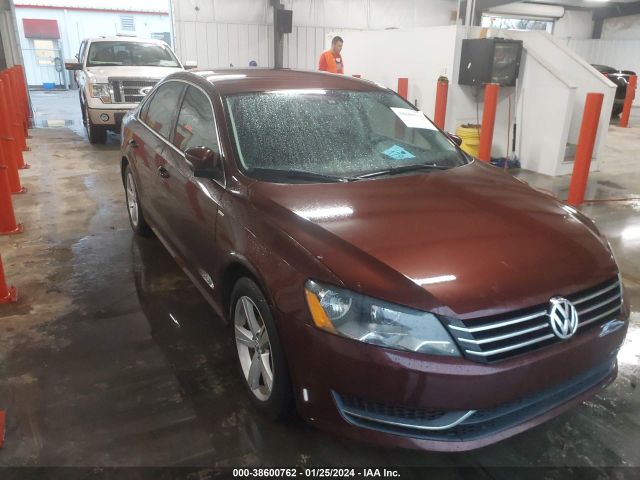 VOLKSWAGEN PASSAT 2014 1vwat7a31ec036120