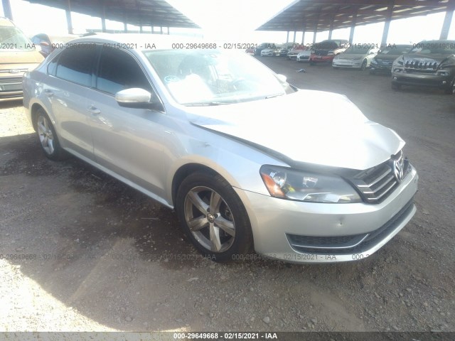 VOLKSWAGEN PASSAT 2014 1vwat7a31ec057369