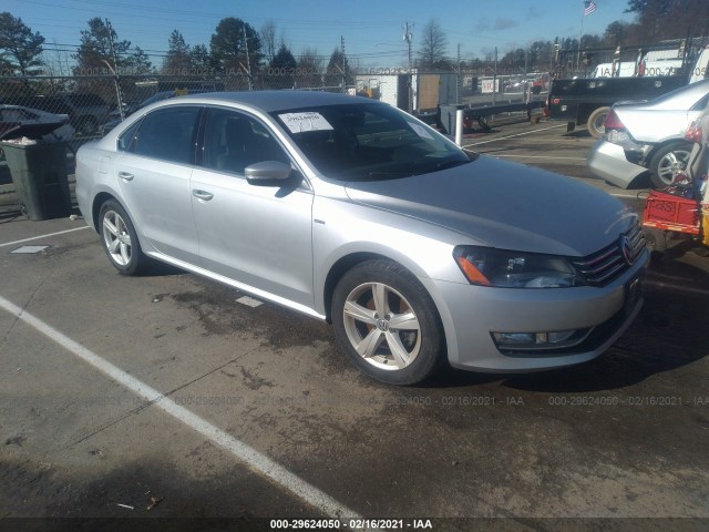 VOLKSWAGEN PASSAT 2015 1vwat7a31fc103333