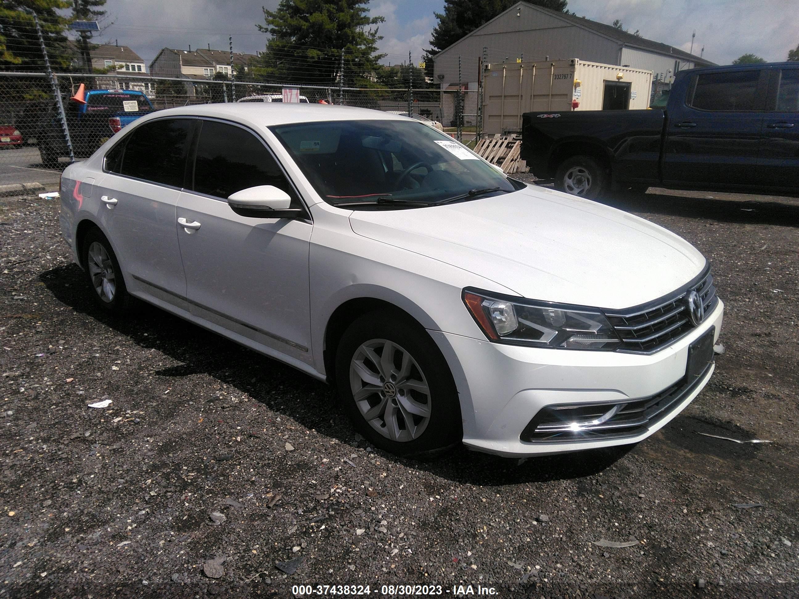 VOLKSWAGEN PASSAT 2016 1vwat7a31gc057150