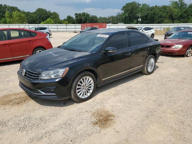 VOLKSWAGEN PASSAT 2017 1vwat7a31hc077724