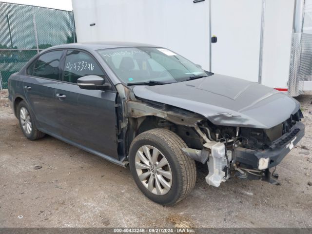 VOLKSWAGEN PASSAT 2015 1vwat7a32fc005511