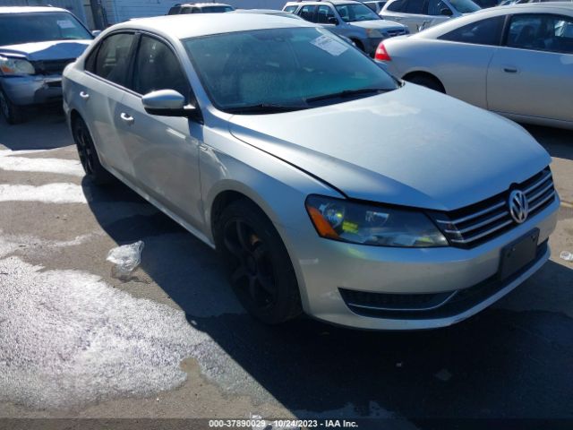 VOLKSWAGEN PASSAT 2015 1vwat7a32fc006321